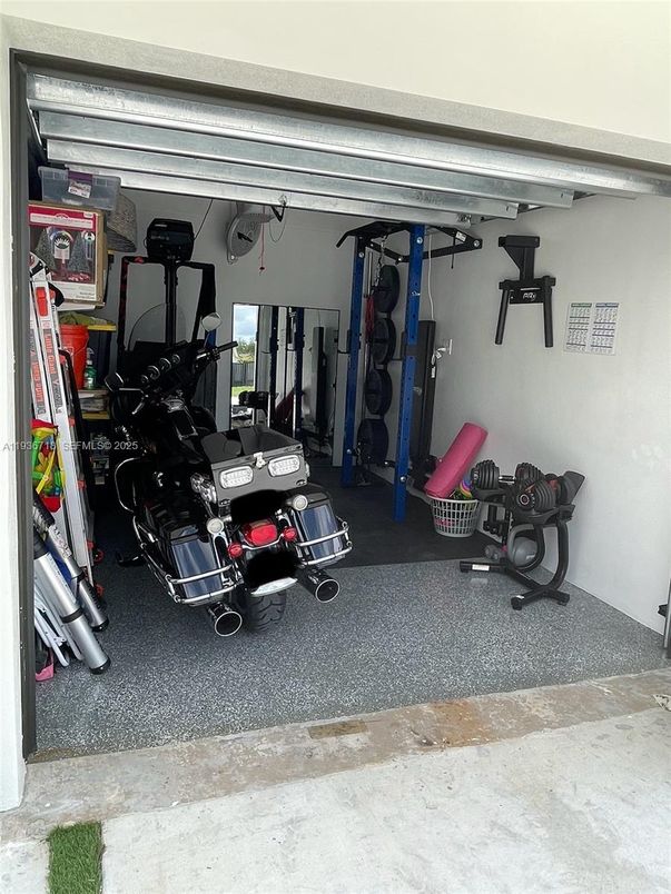 Fitness Equipment, Garage, Interior