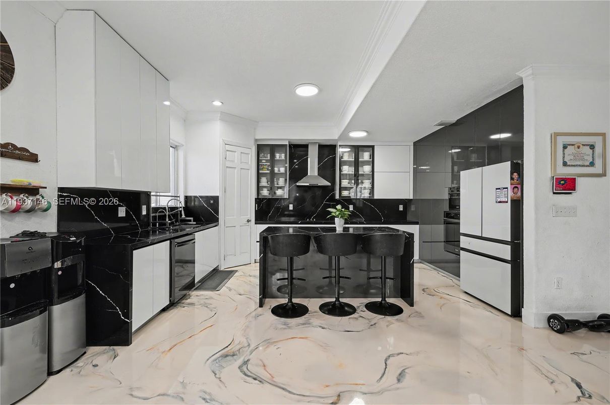 Interior, Kitchen, Marble, Recessed Lighting