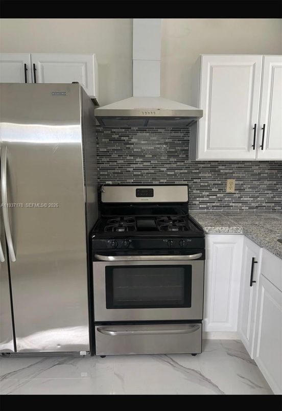 Interior, Kitchen, Marble, Stainless Steel Appliances