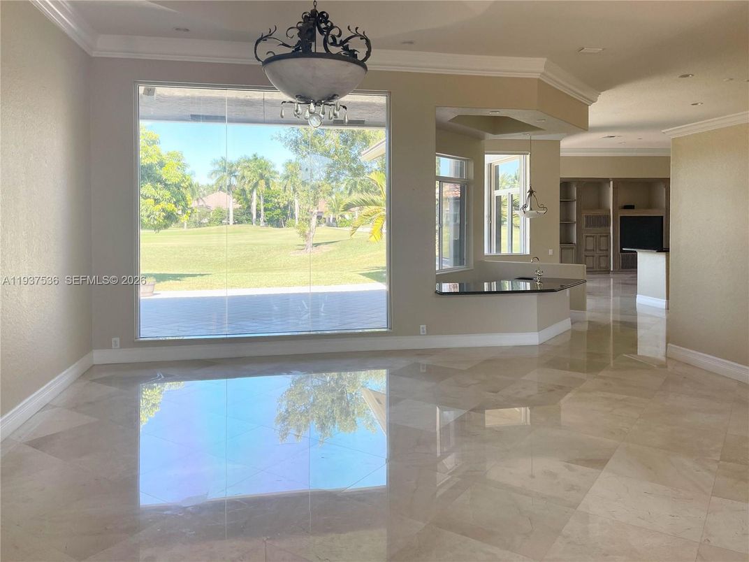 Empty room, Interior, Pendant Lights, Recessed Lighting