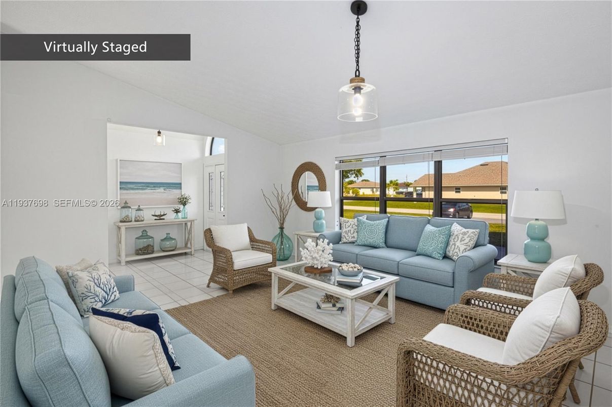 Interior, Living room, Pendant Lights