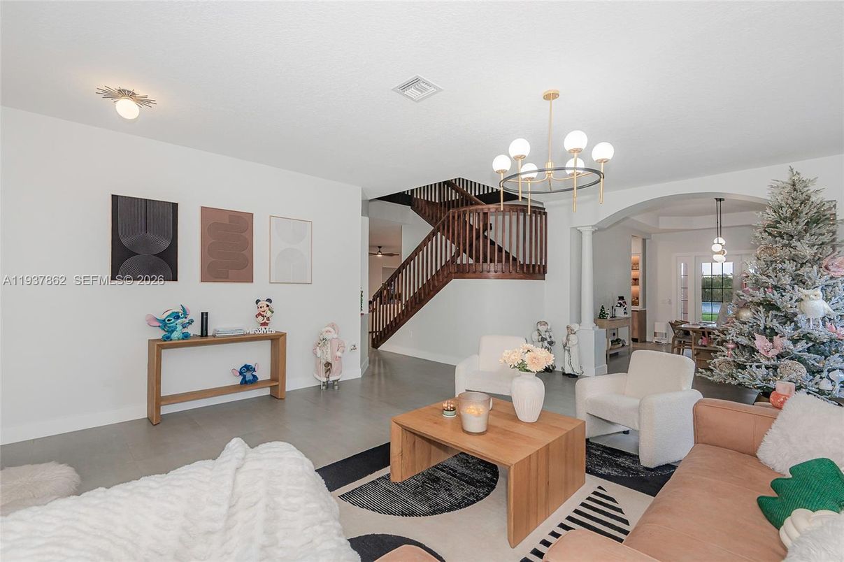 Chandelier, Interior, Living room, Pendant Lights