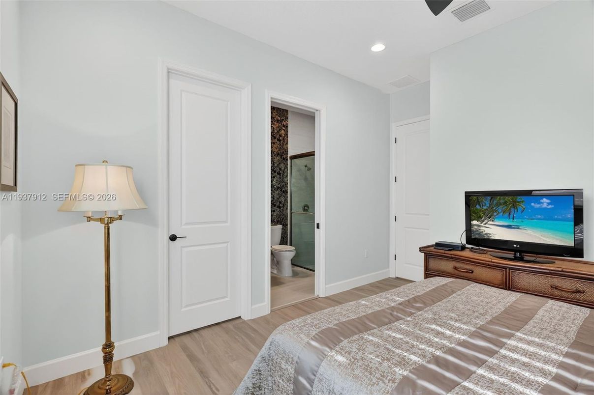 Bathroom, Bedroom, Interior, Recessed Lighting, Wood Texture Flooring