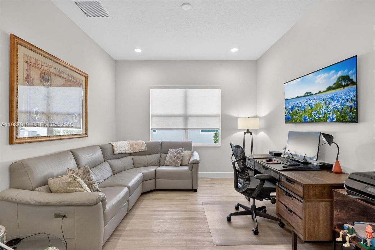 Home Office, Interior, Recessed Lighting, Wood Texture Flooring