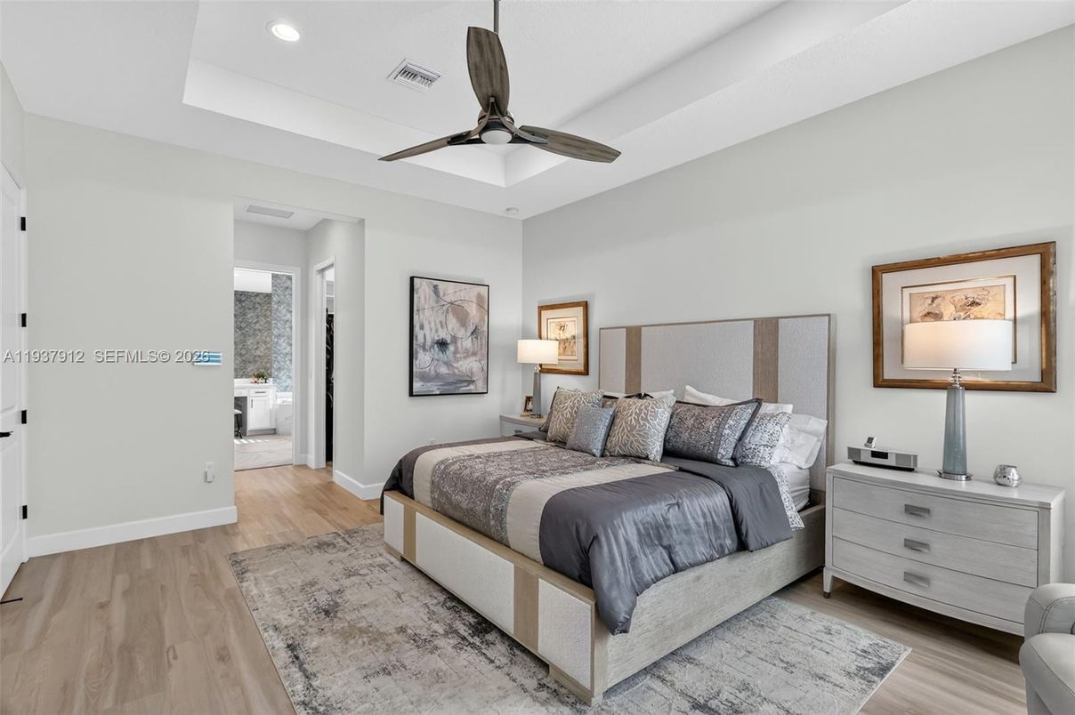 Bedroom, Interior, Recessed Lighting, Wood Texture Flooring