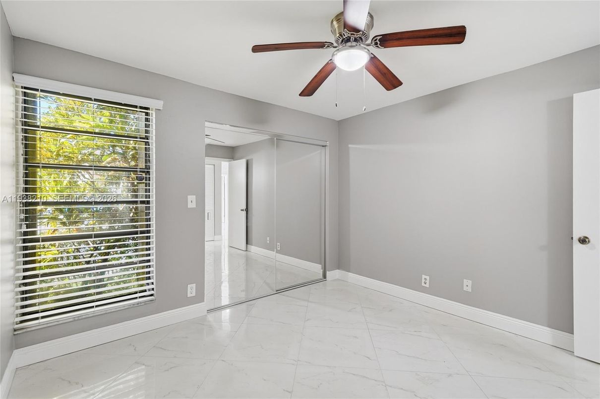 Empty room, Interior, Marble