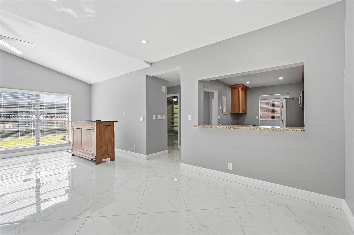 Empty room, Interior, Marble, Recessed Lighting