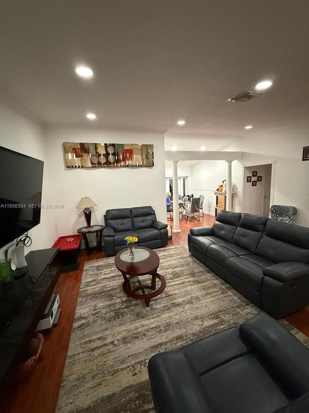 Interior, Living room, Recessed Lighting, Wood Texture Flooring