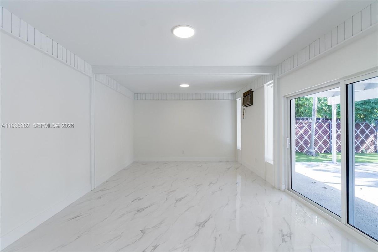 Empty room, Interior, Marble, Recessed Lighting