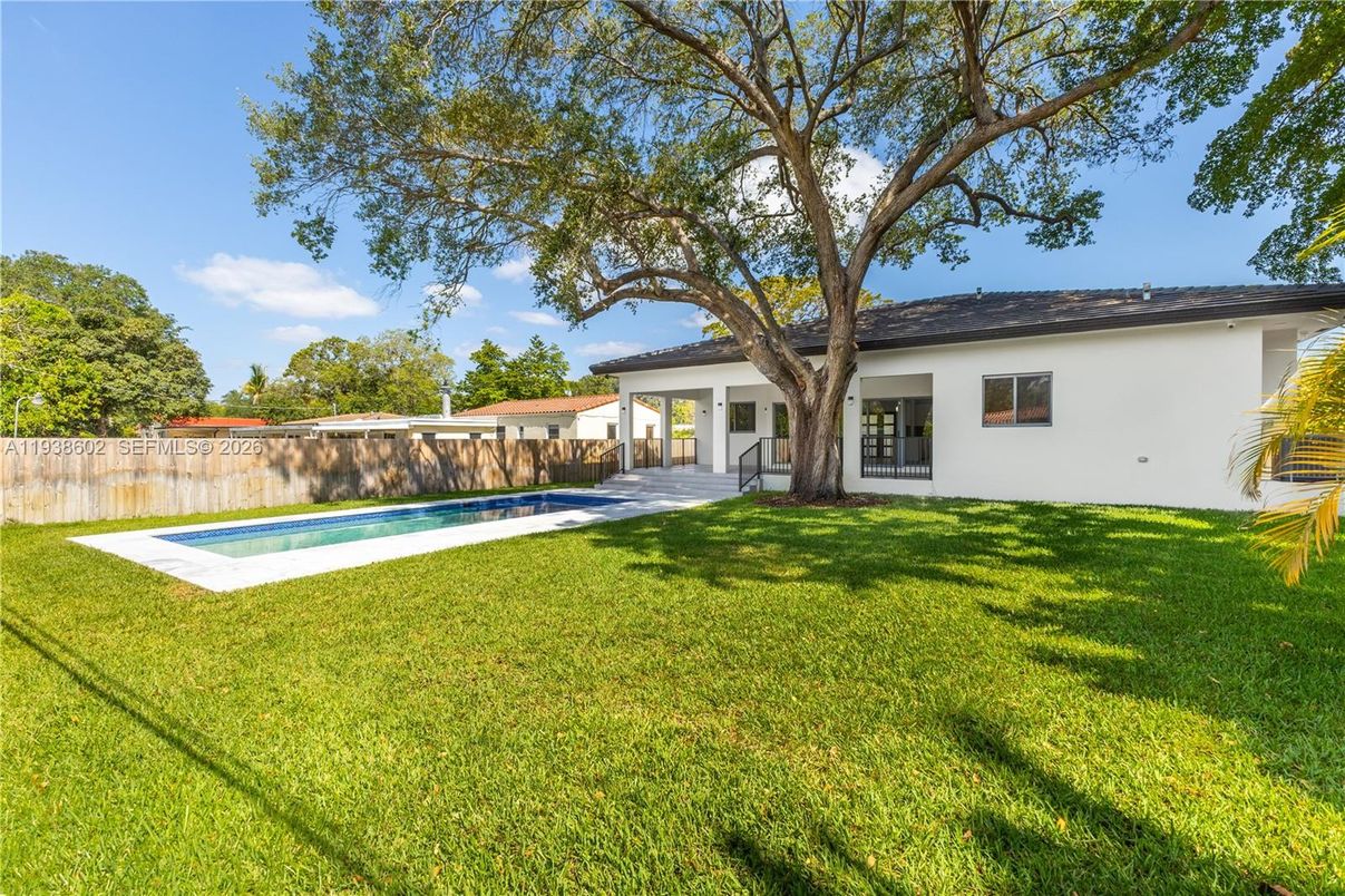 Backyard, Exterior, Pool