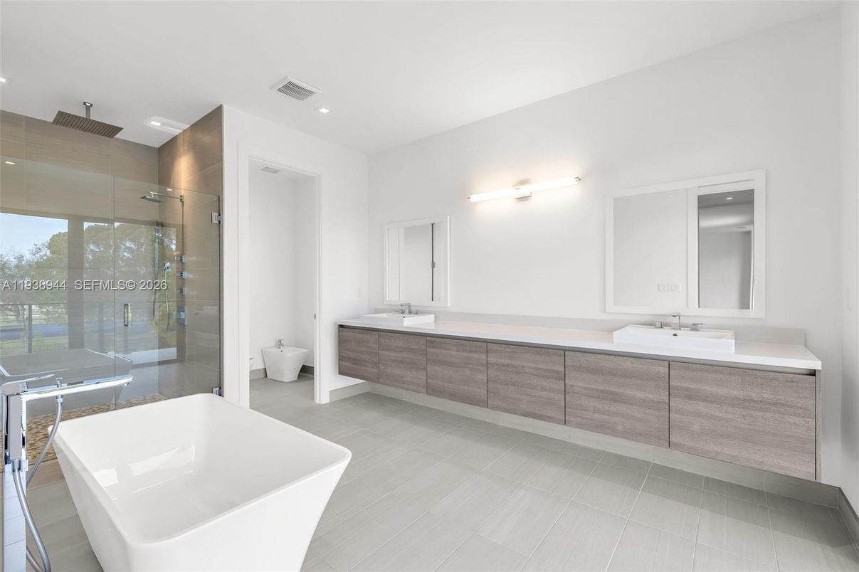 Bathroom, Dual Sink Vanities, Free Standing Baths, Glass Shower, Interior, Recessed Lighting