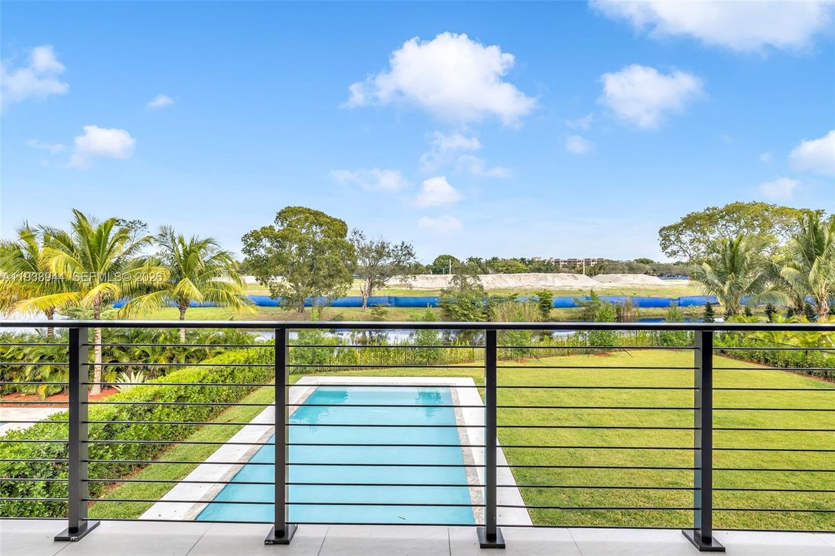 Exterior, Pool, Water