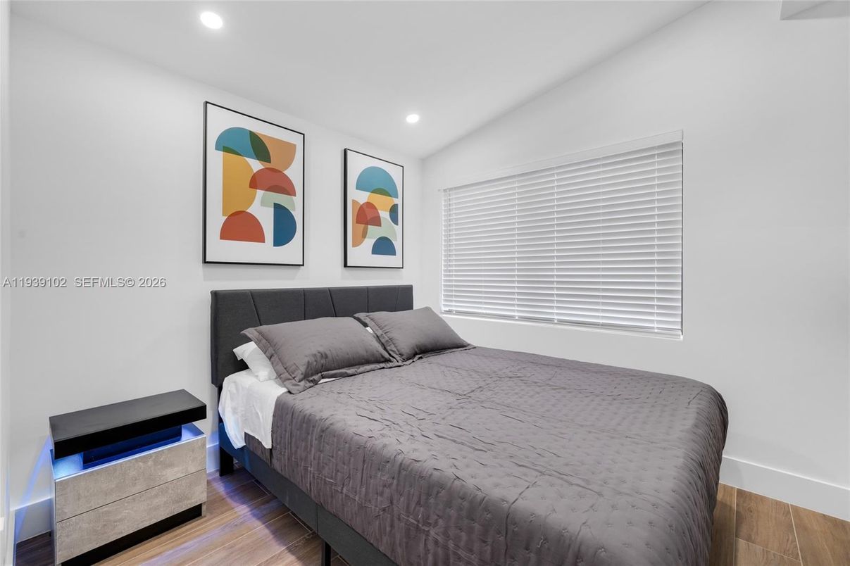 Bedroom, Interior, Recessed Lighting, Wood Texture Flooring