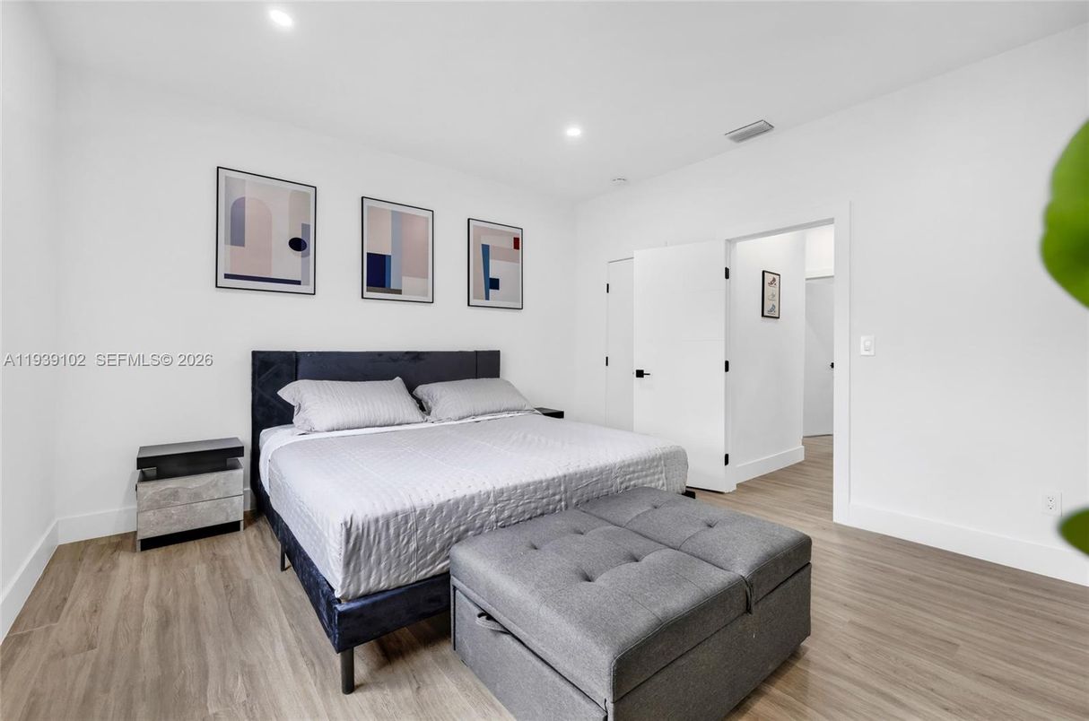 Bedroom, Interior, Recessed Lighting, Wood Texture Flooring