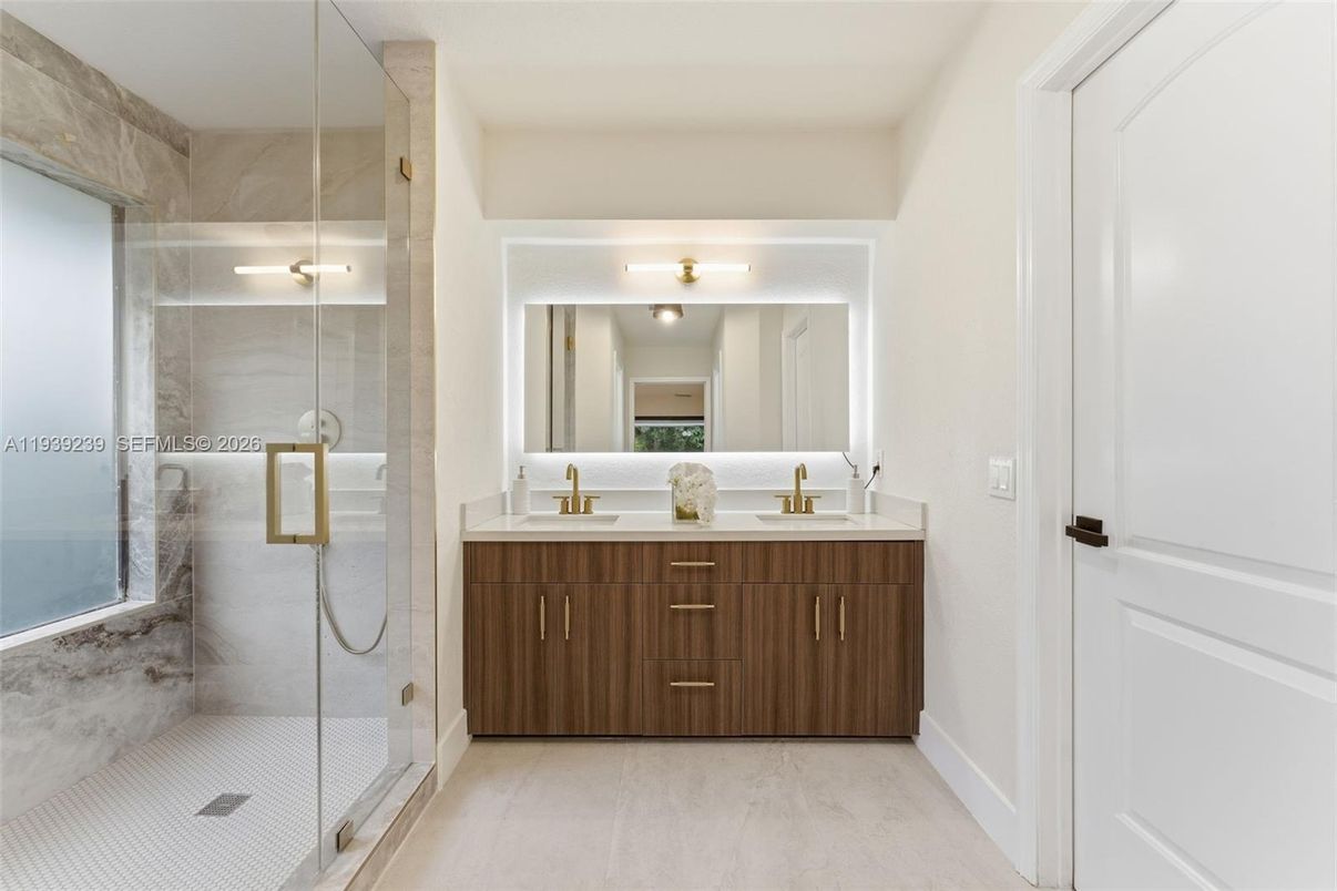 Bathroom, Glass Shower, Interior