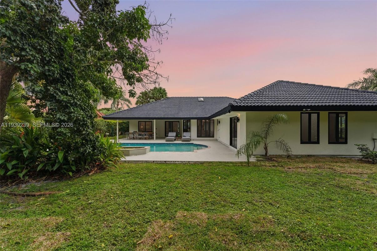 Backyard, Exterior, Pool