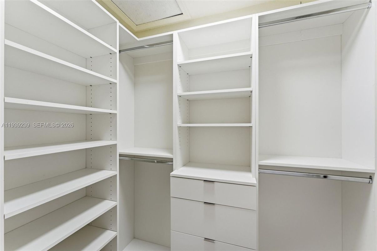 Interior, Walk-in Closets
