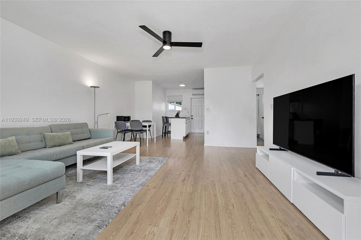 Dining room, Interior, Living room, Recessed Lighting, Wood Texture Flooring