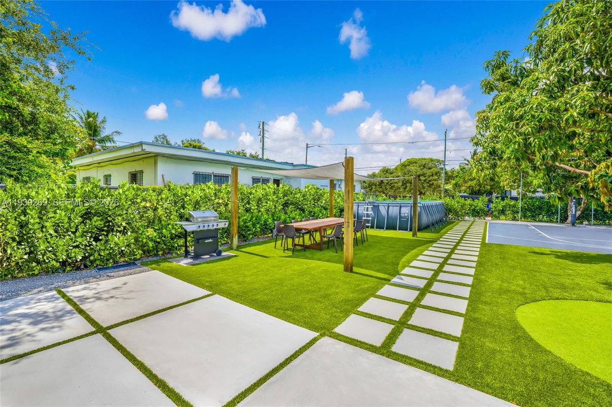 Backyard, Exterior, Hot Tub