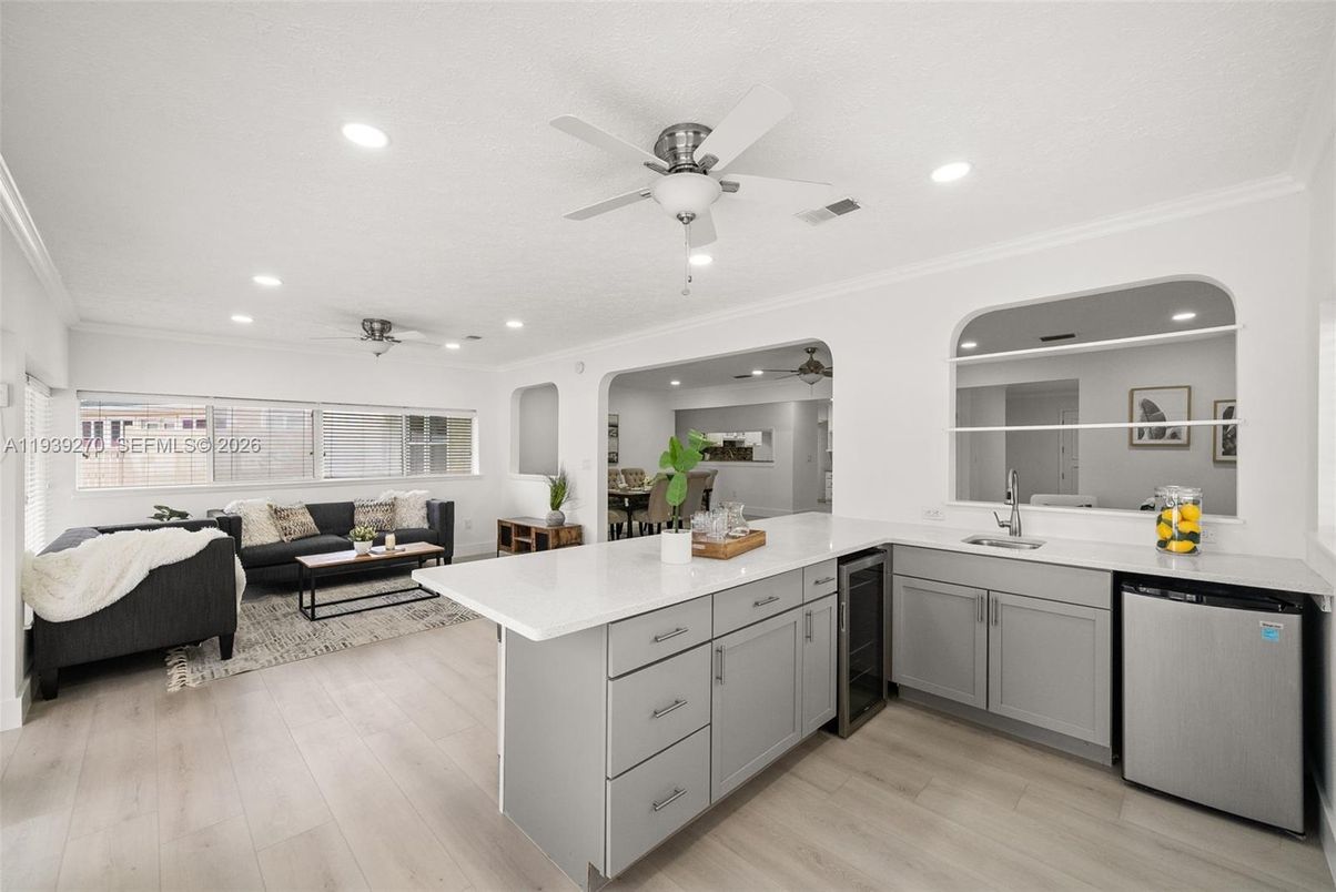 Interior, Kitchen, Living room, Recessed Lighting, Wood Texture Flooring