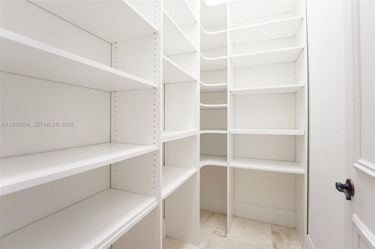 Interior, Walk-in Closets