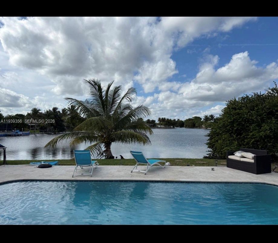 Exterior, Pool, Water