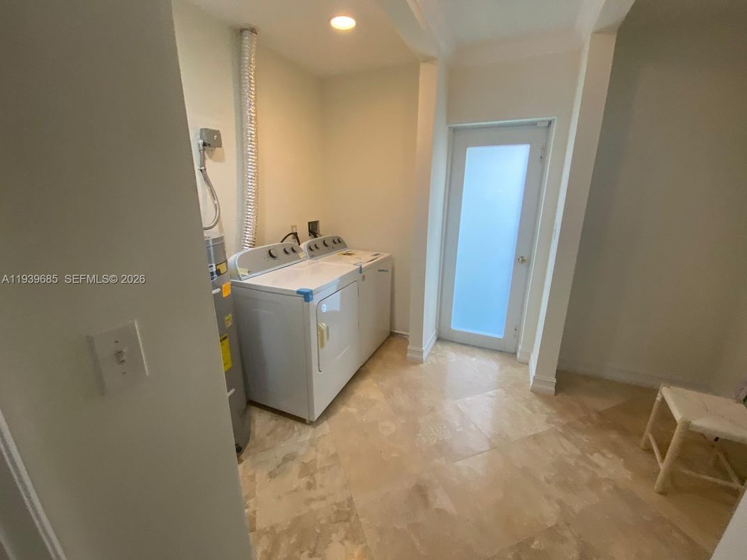 Interior, Recessed Lighting, Washer