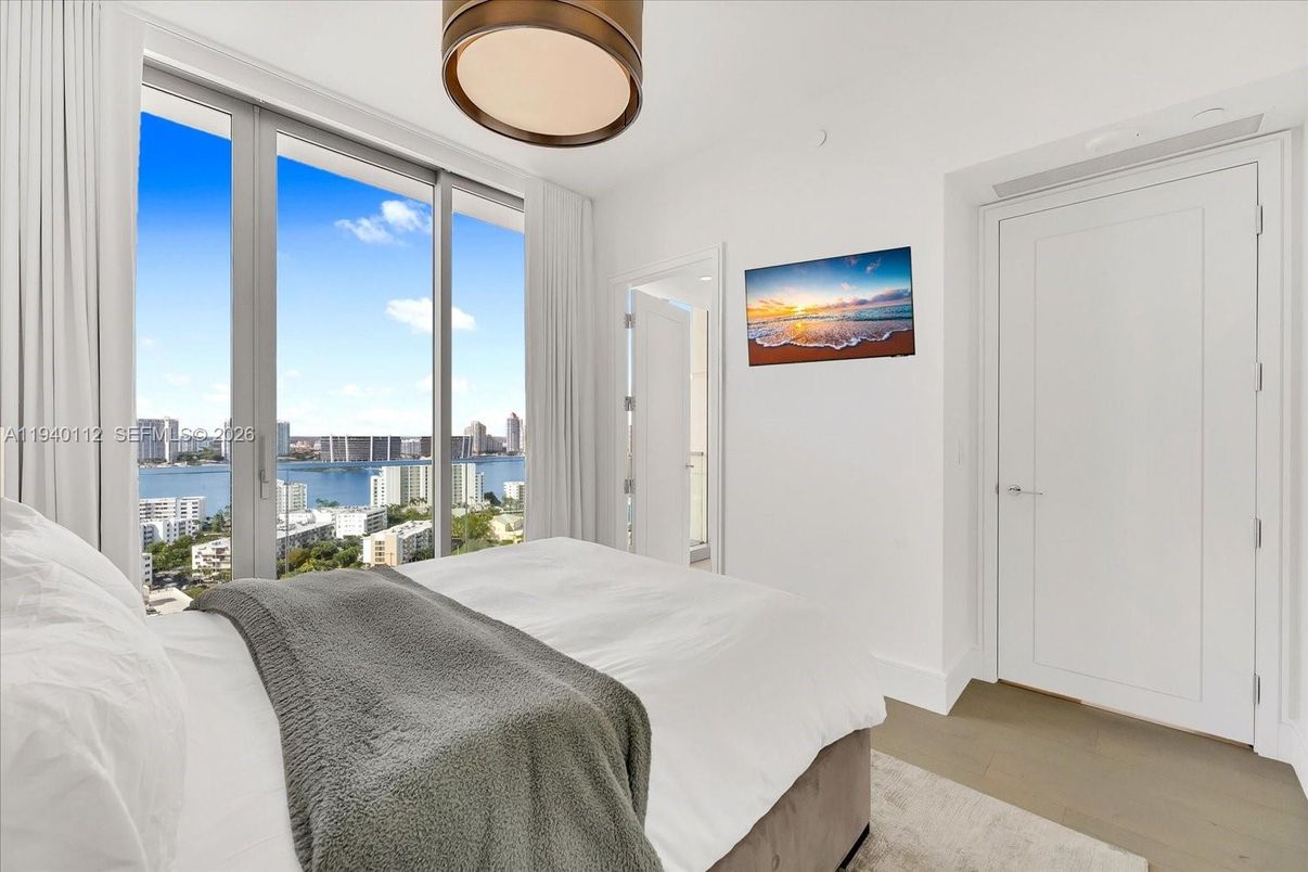 Bedroom, Interior, Water, Wood Texture Flooring