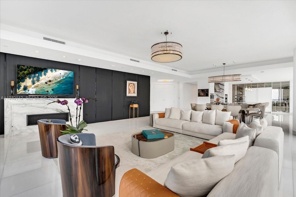 Dining room, Fireplace, Interior, Living room, Pendant Lights, Recessed Lighting