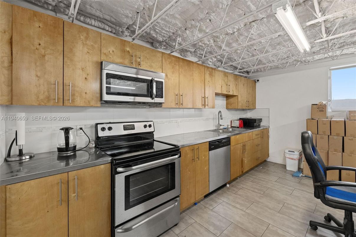 Interior, Kitchen, Stainless Steel Appliances, Wood Texture Flooring