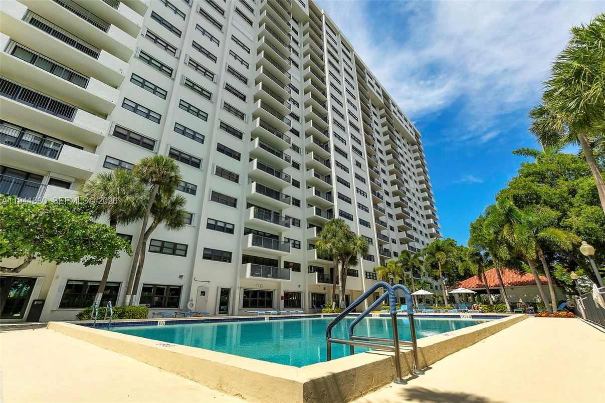 Exterior, Facade, Pool, Condo Building