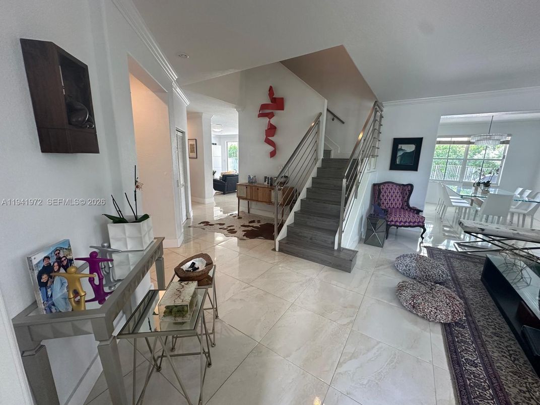 Dining room, Interior, Marble