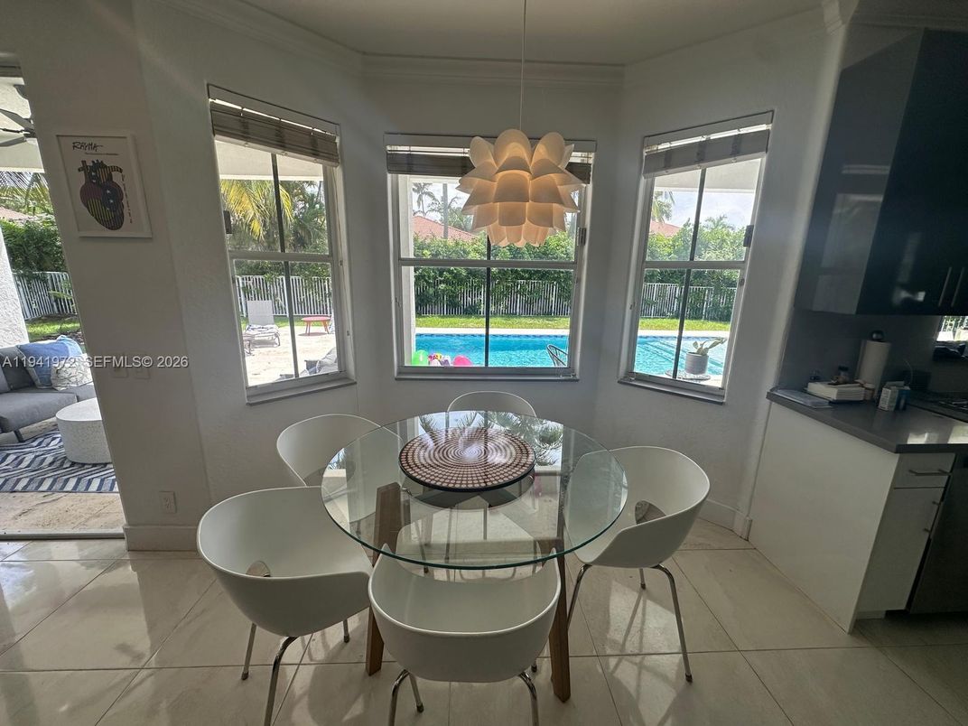 Dining room, Interior, Pendant Lights
