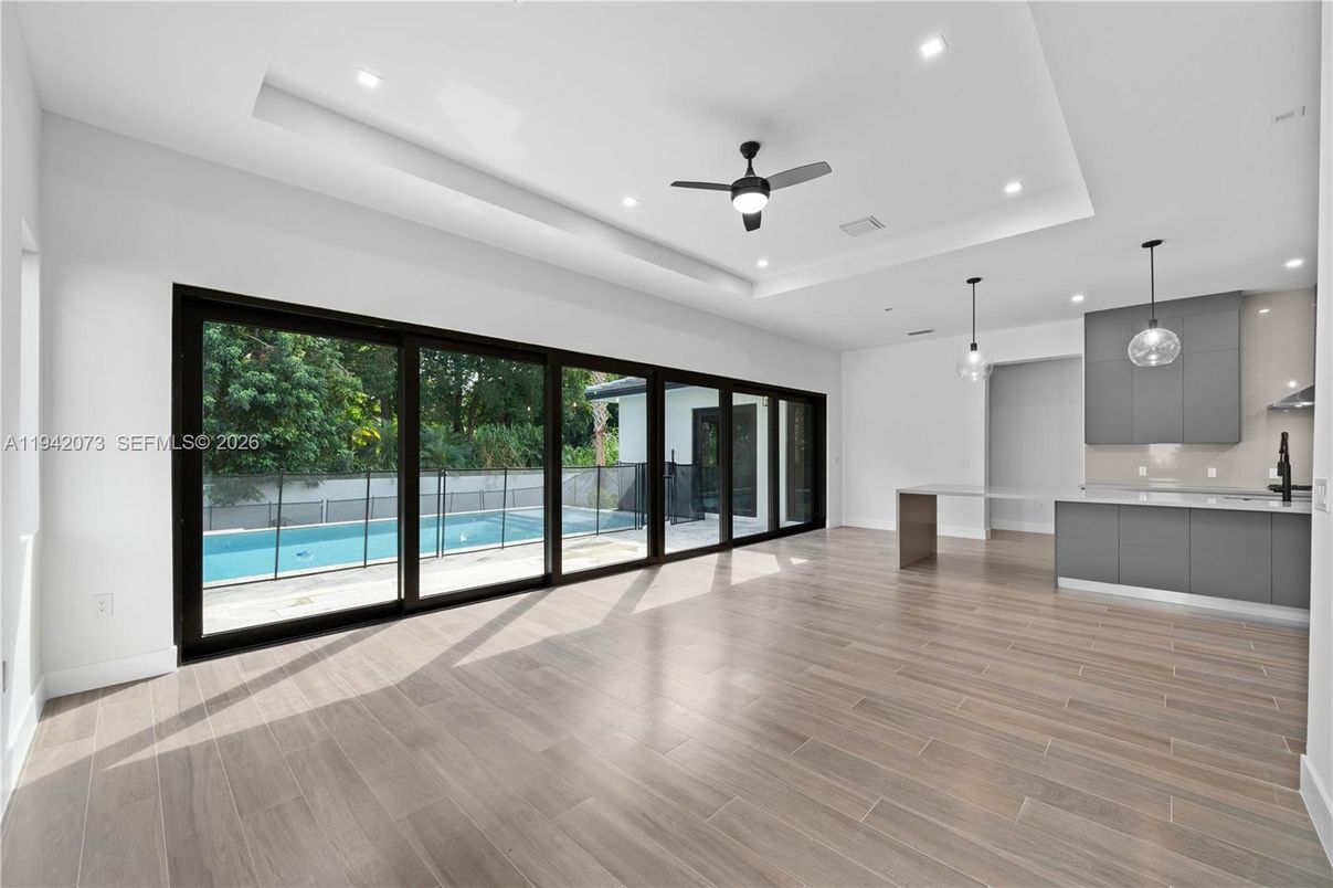 Interior, Pendant Lights, Recessed Lighting, Wood Texture Flooring