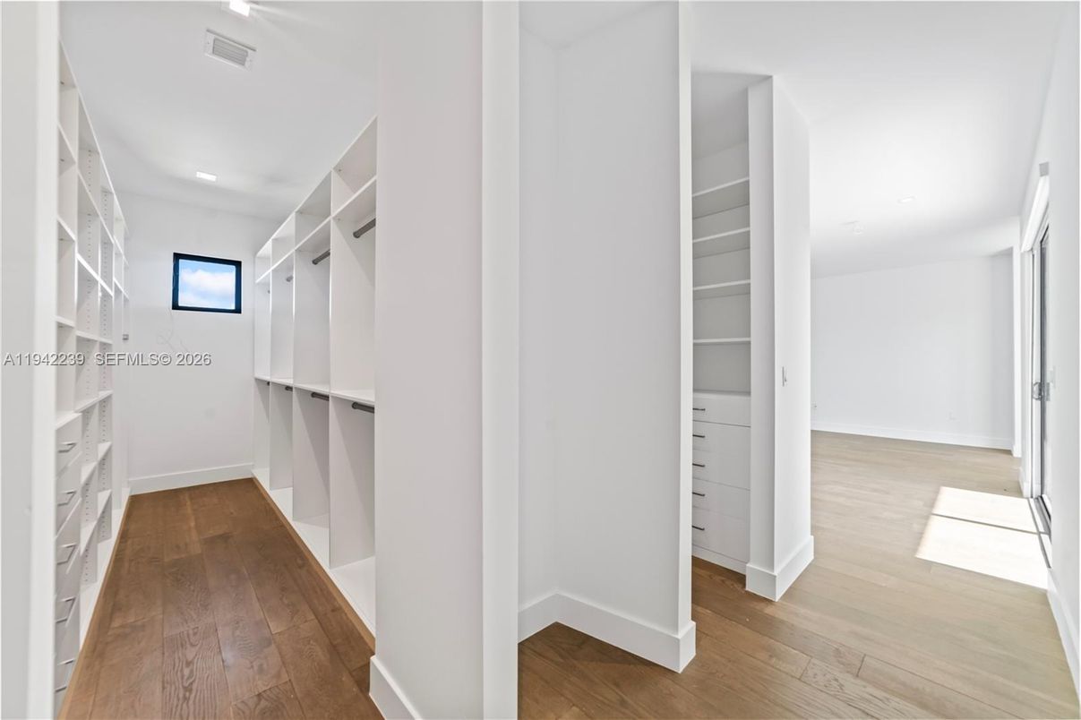 Interior, Recessed Lighting, Walk-in Closets, Wood Texture Flooring