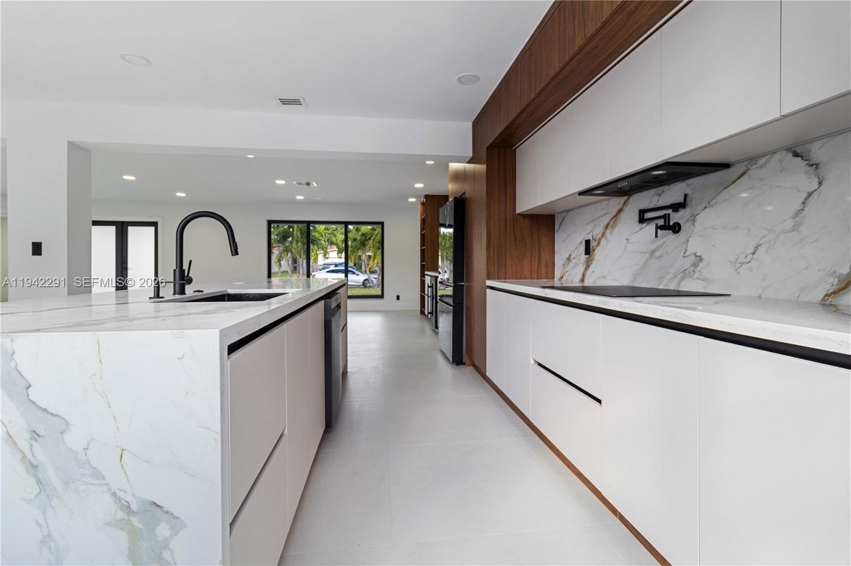 Interior, Kitchen, Marble Walls, Recessed Lighting