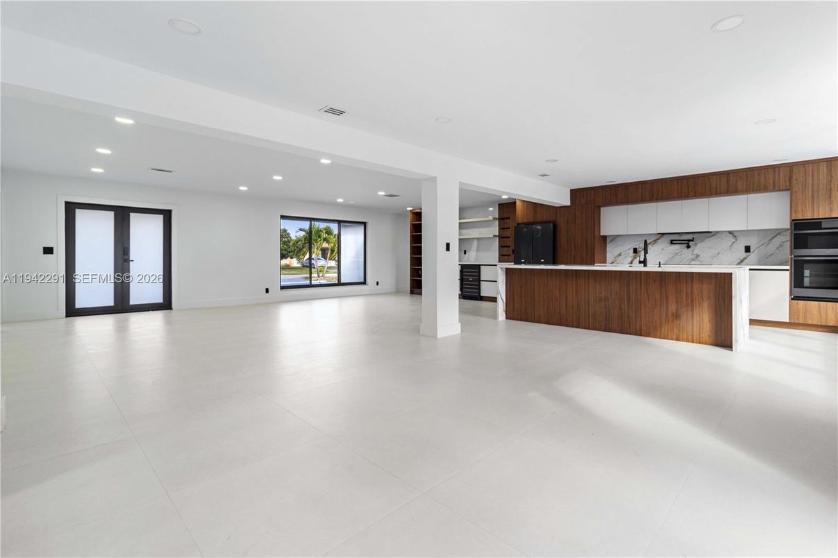 Interior, Kitchen, Recessed Lighting