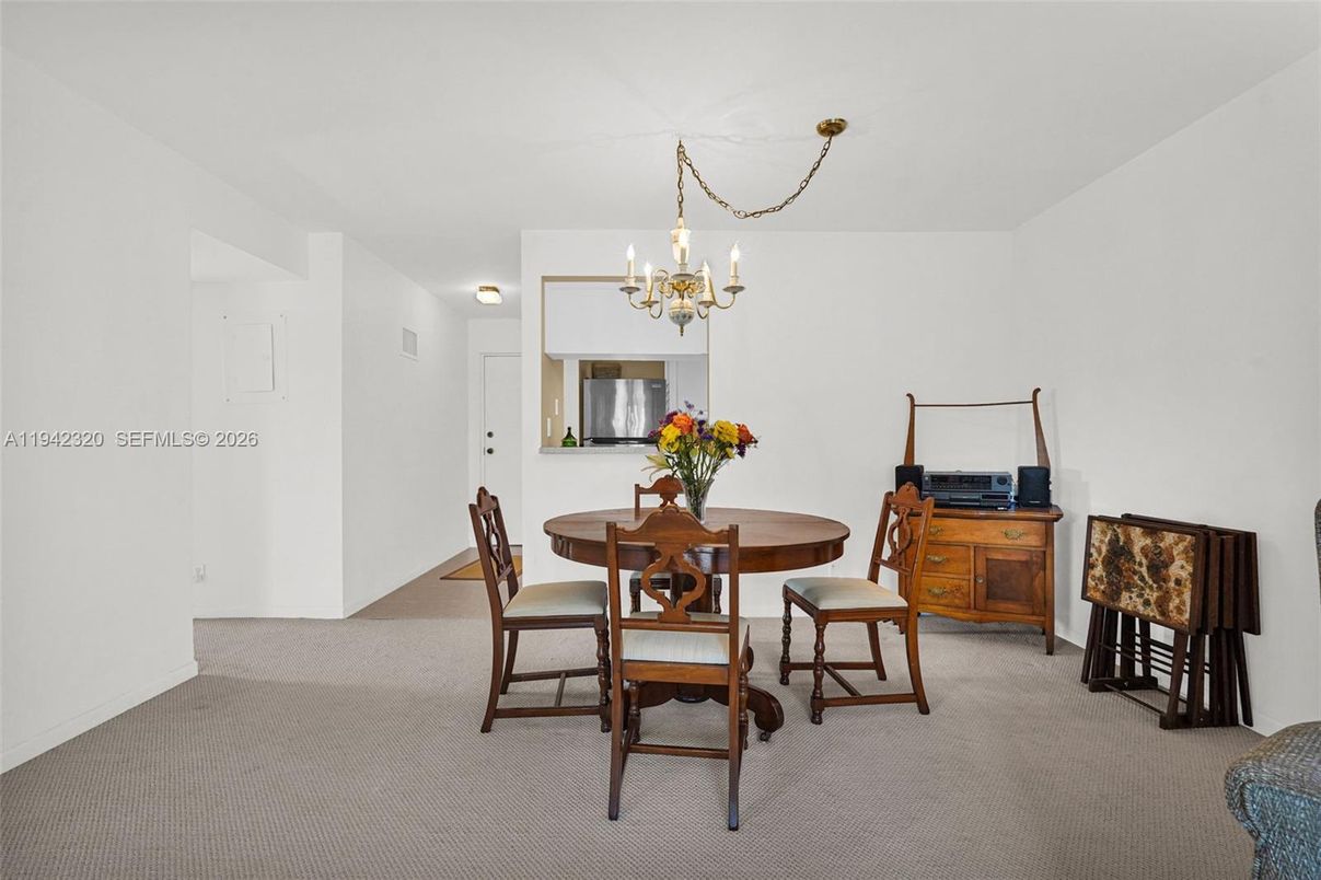 Chandelier, Dining room, Interior
