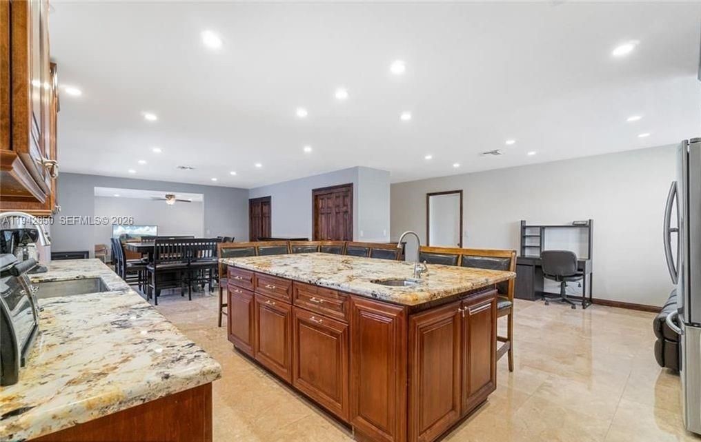 Dining room, Interior, Kitchen, Recessed Lighting