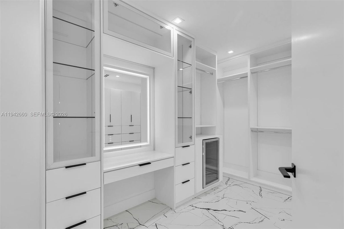 Bathroom, Interior, Marble, Recessed Lighting, Walk-in Closets