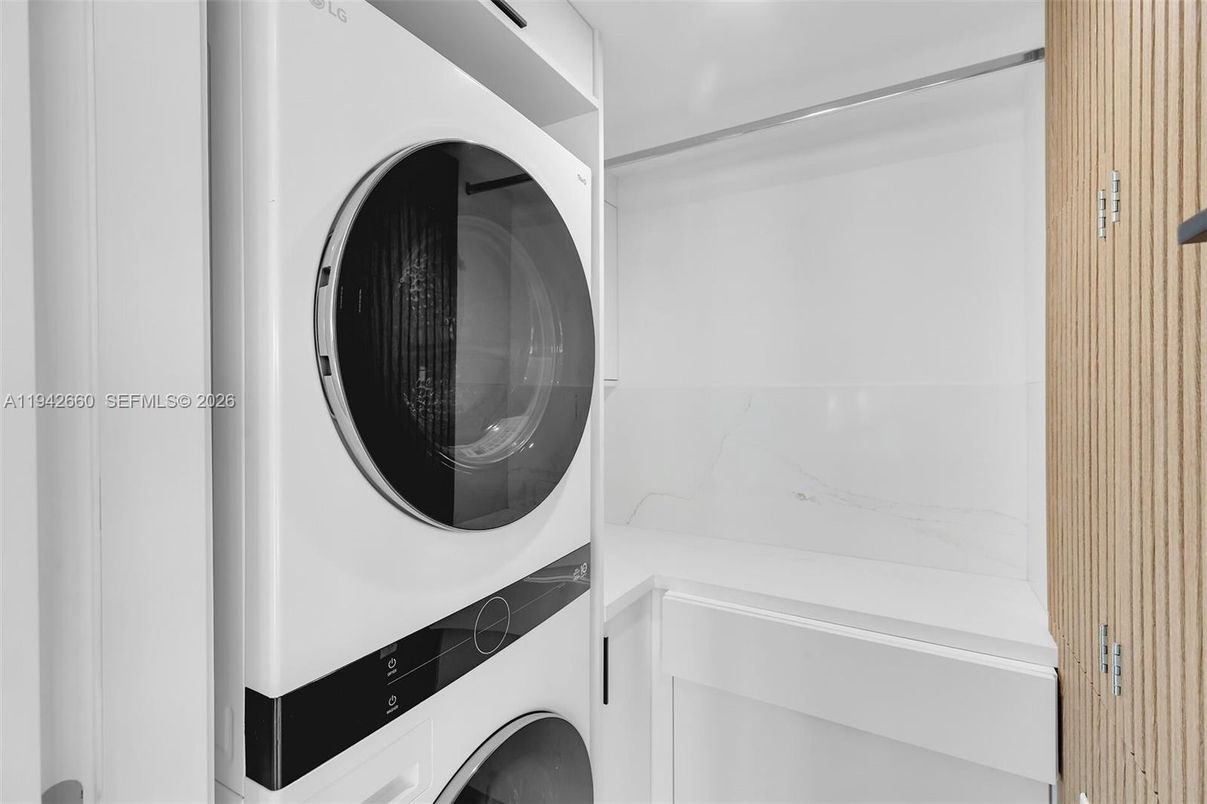 Interior, Utility Closets, Washer