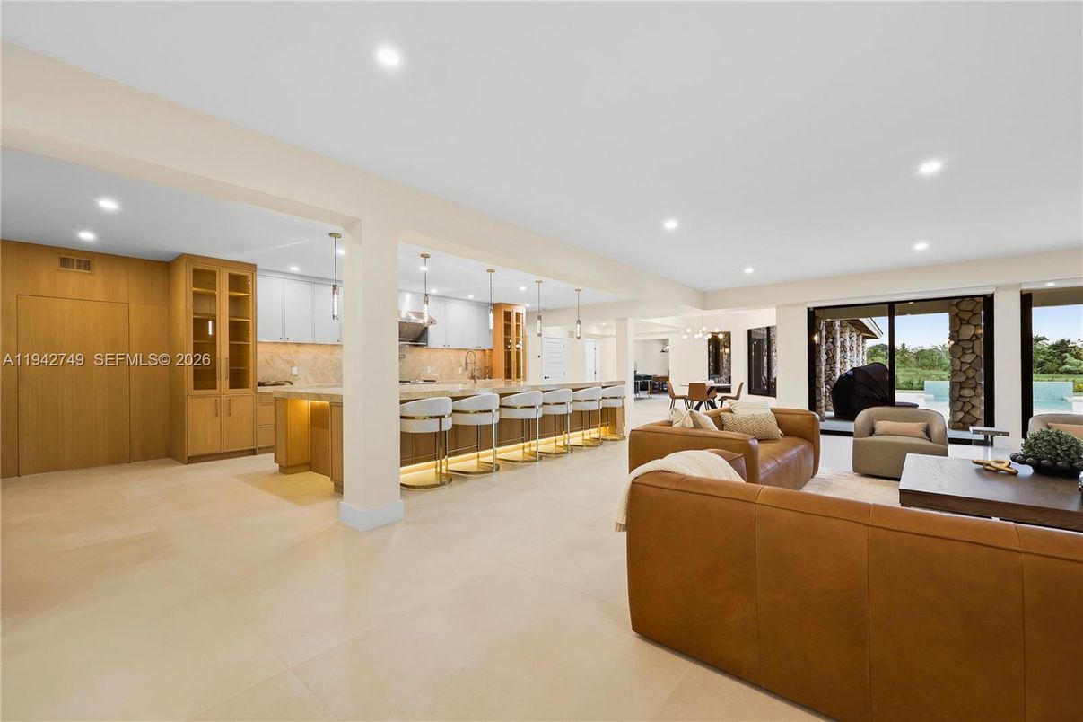 Interior, Kitchen, Living room, Pendant Lights, Recessed Lighting, Water