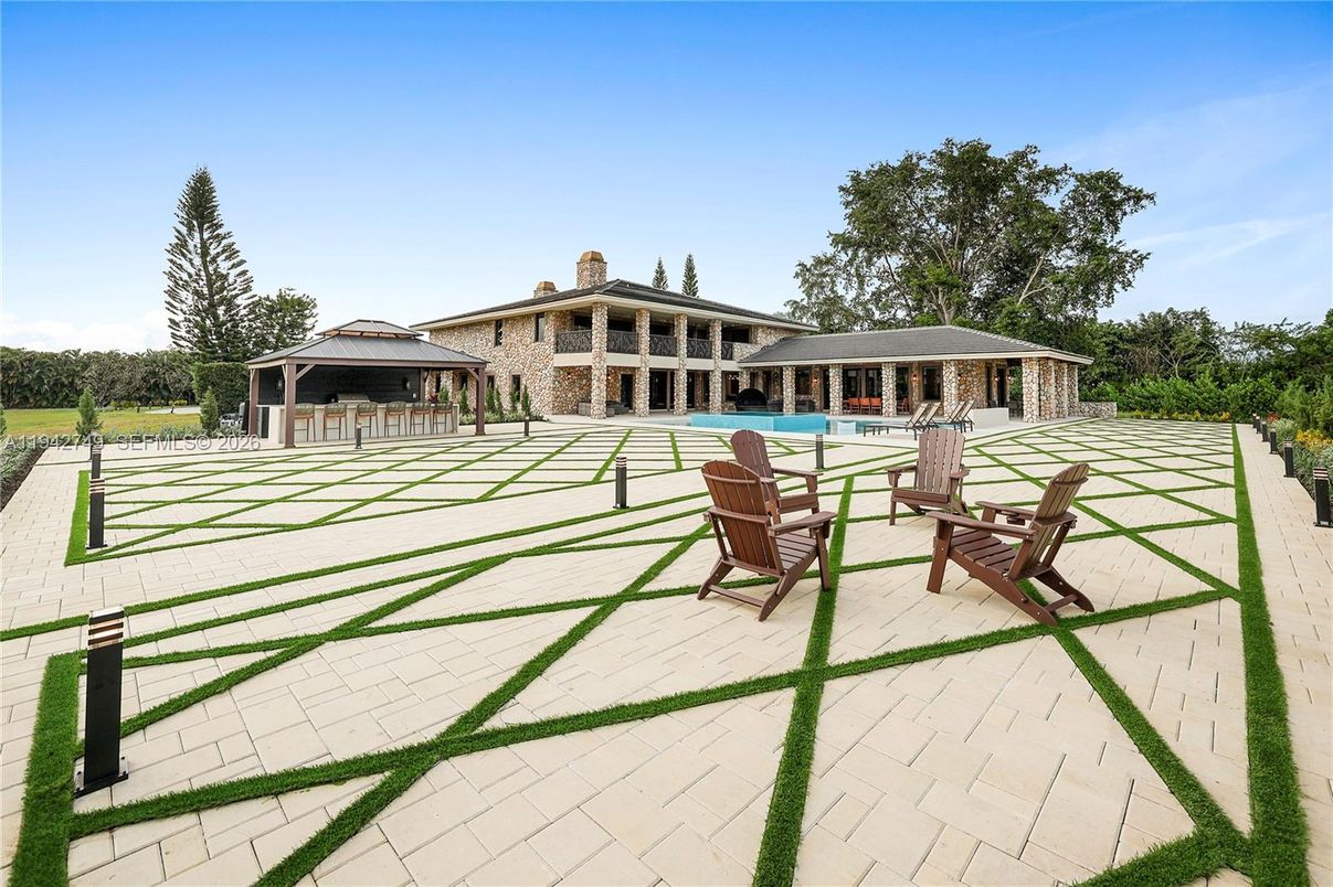 Backyard, Exterior, Pool