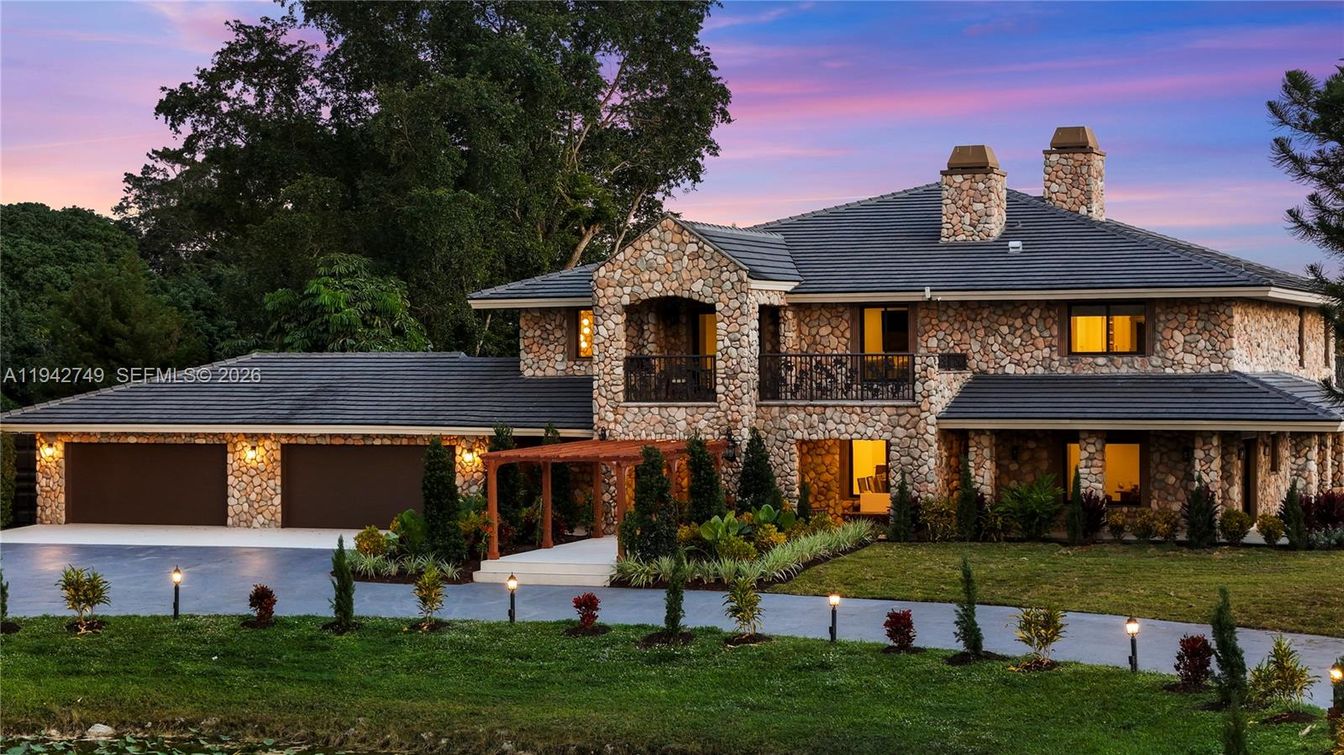 Attached, Backyard, Exterior, Facade, Brick Facade, French Provincial