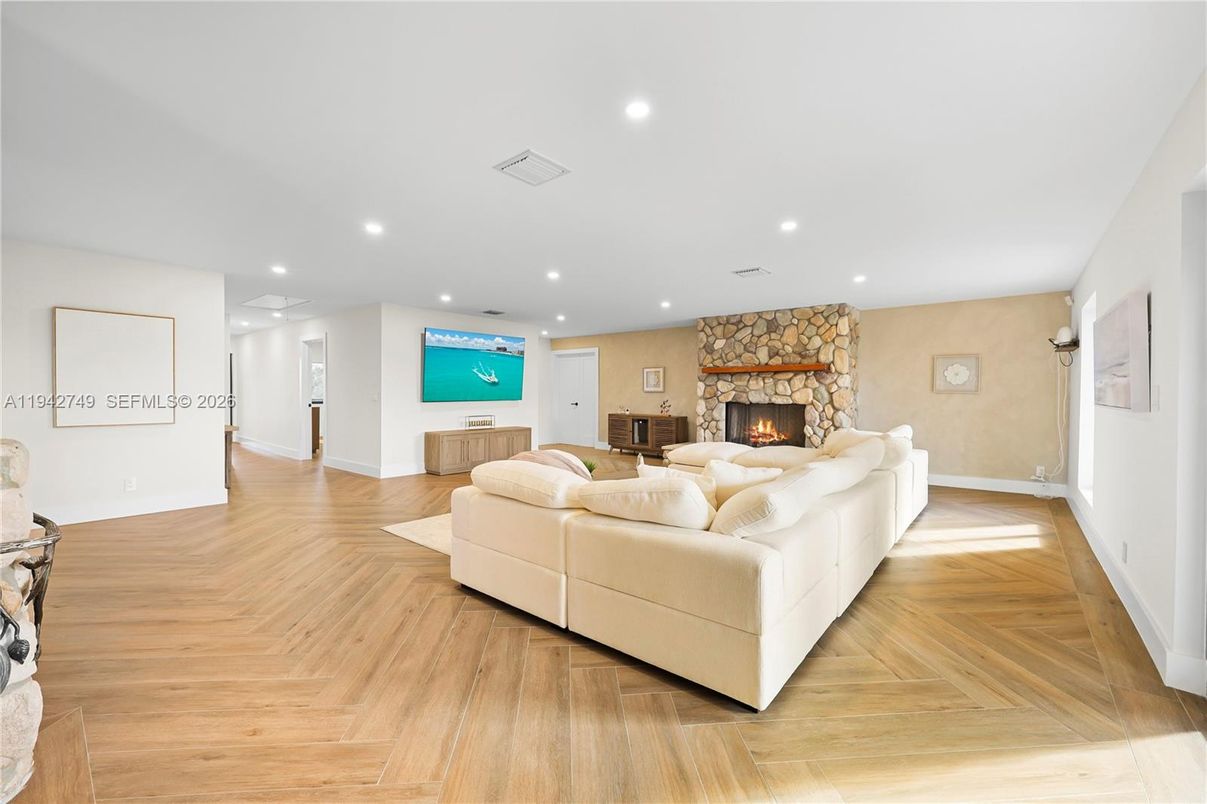 Fireplace, Interior, Living room, Recessed Lighting, Wood Texture Flooring