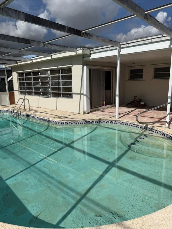 Glass Ceilings, Interior, Pool, Sun Room