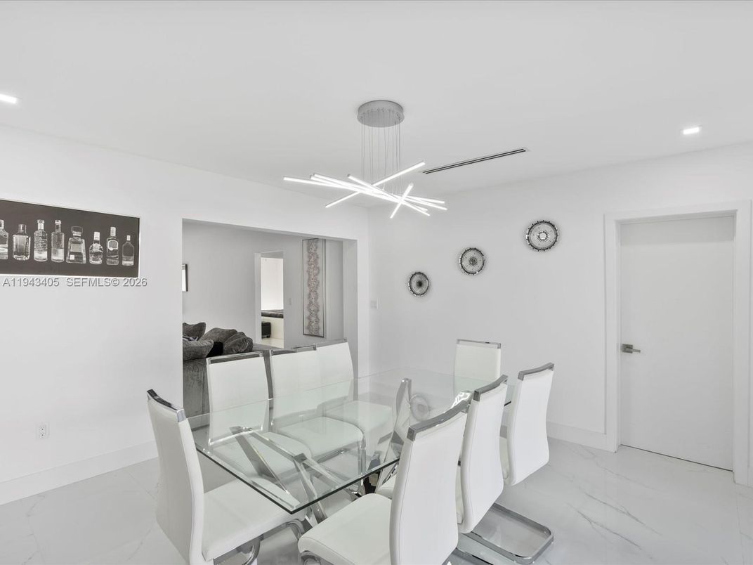Dining room, Interior, Marble, Pendant Lights, Recessed Lighting
