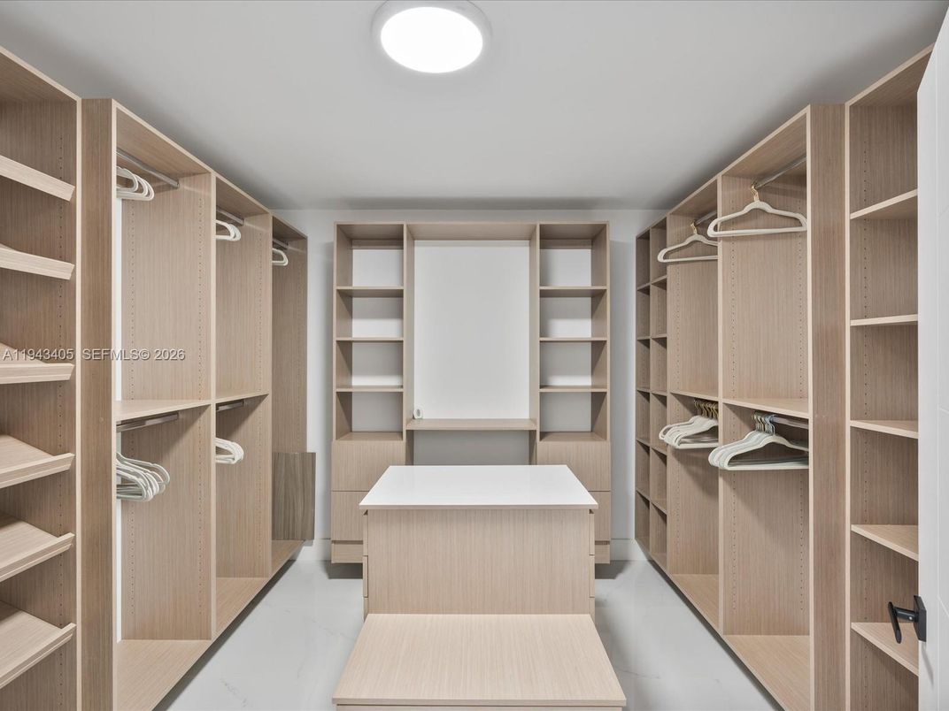 Interior, Recessed Lighting, Walk-in Closets