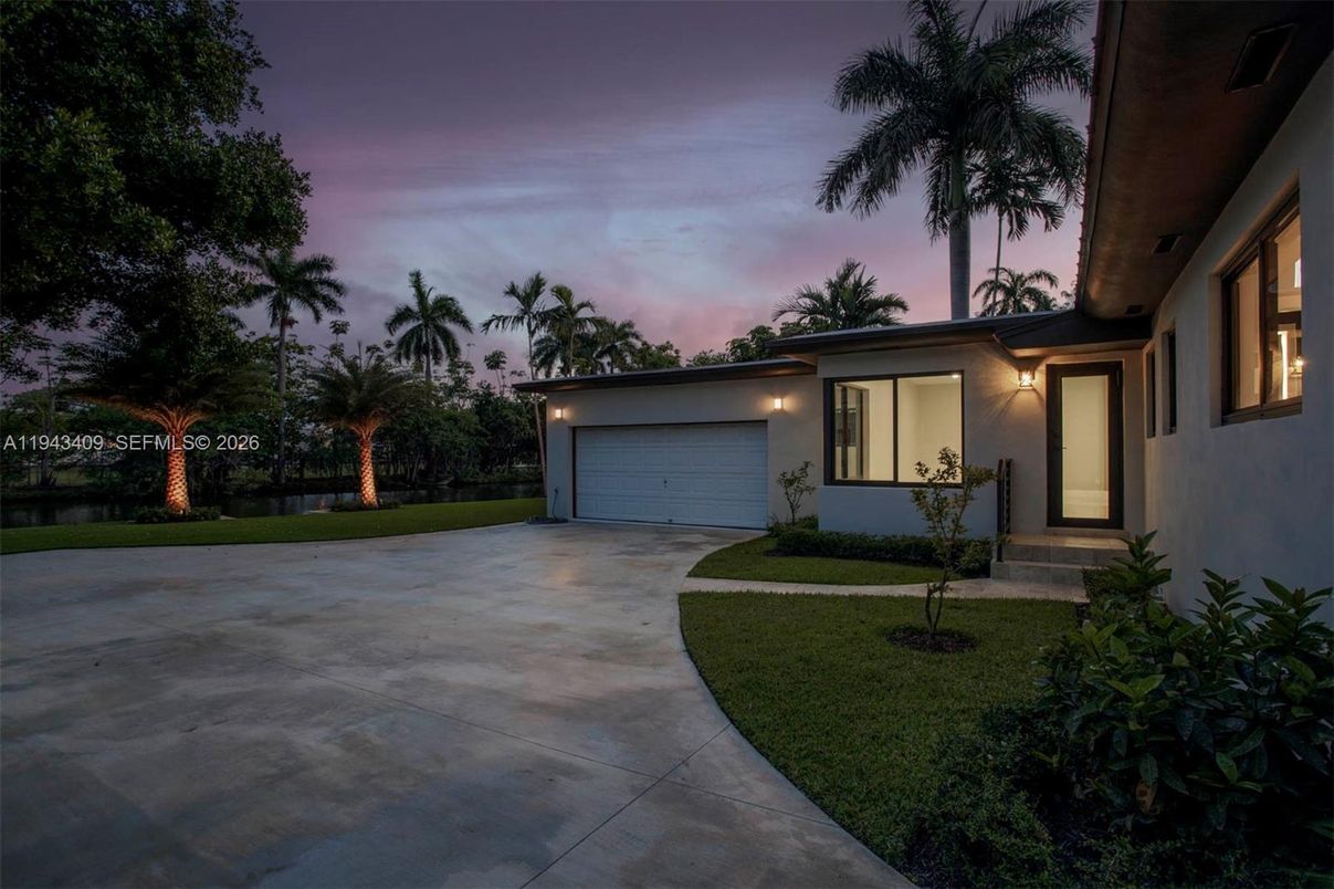 Attached, Backyard, Exterior, Facade, Ranch