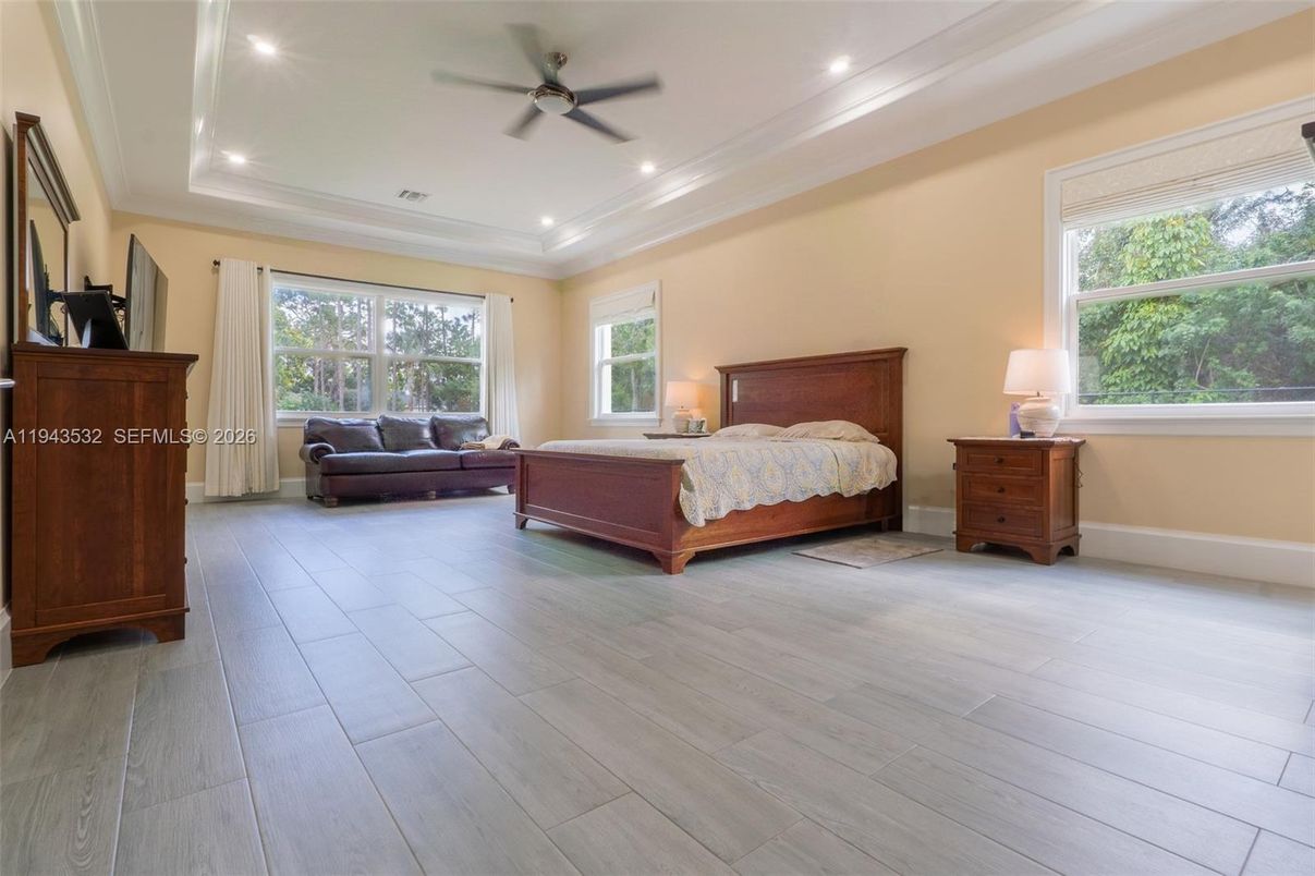 Bedroom, Interior, Recessed Lighting, Wood Texture Flooring